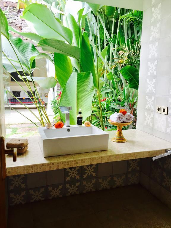 Elegant Villa Casabianca - Tropical Pool & Garden, Near Potato Head Beach Club! Семиньяк Экстерьер фото